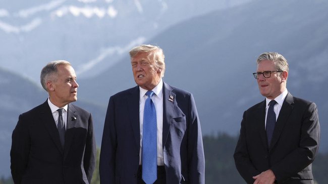 US President Donald Trump has cut short his attendance at the G7 summit to return to Washington.